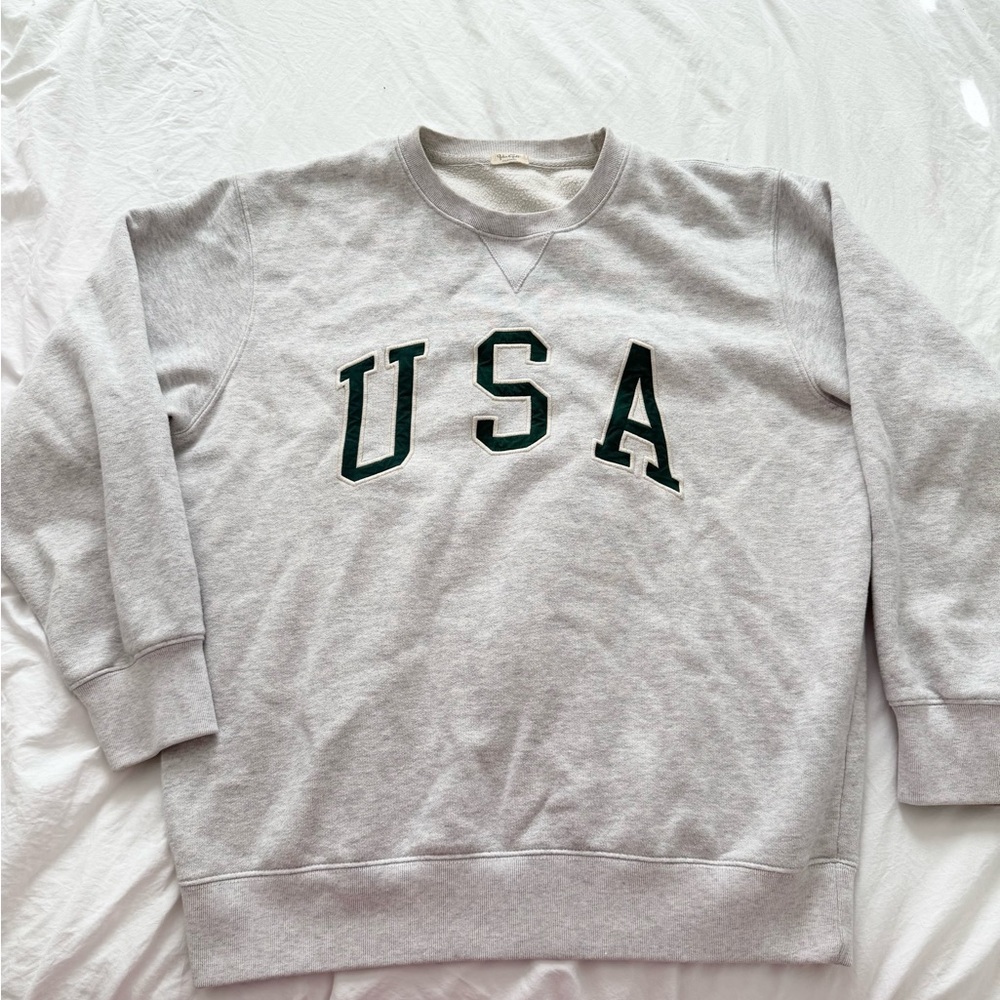 Brandy Melville sweatshirt